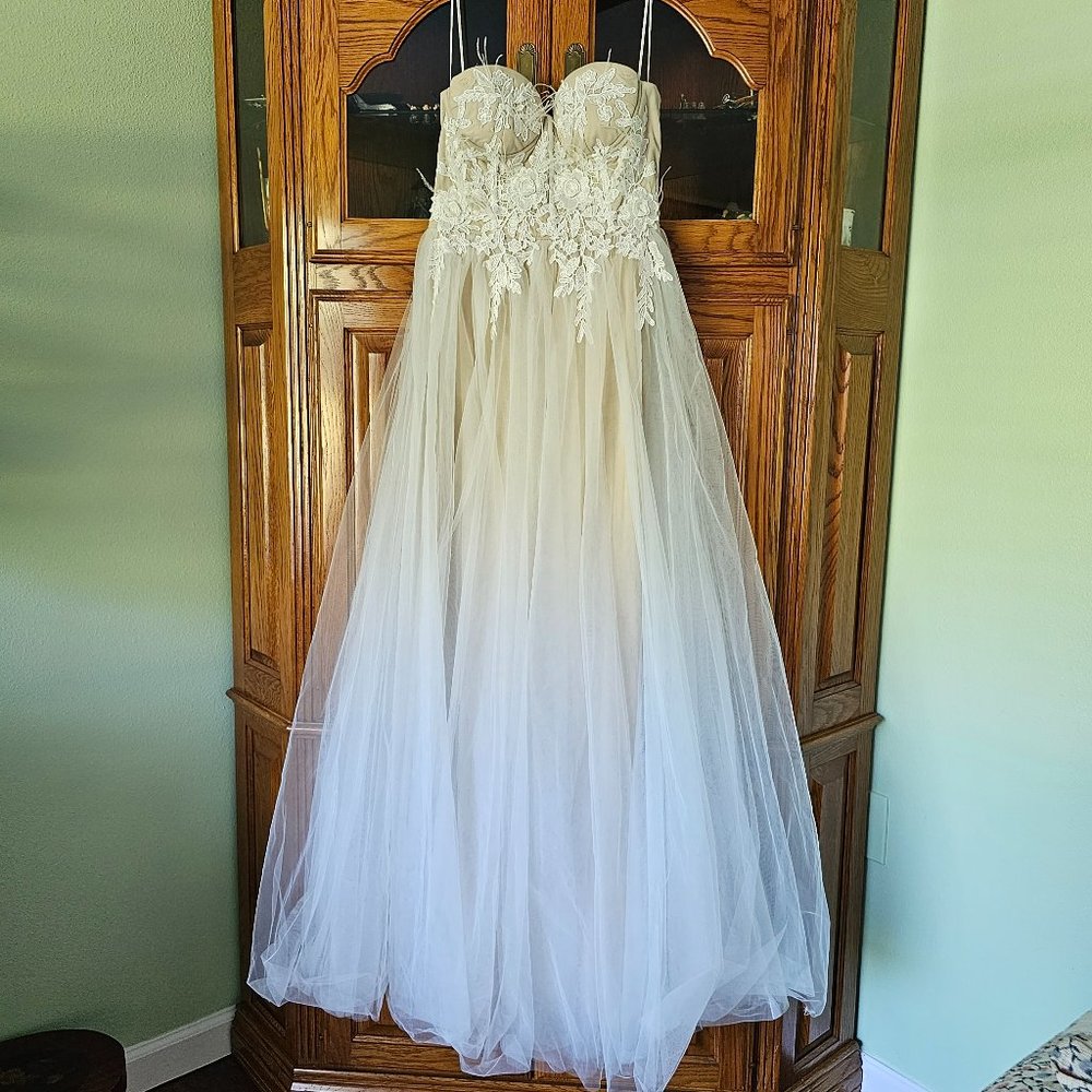 Bella and Bloom Wedding, Reception, Bridal Shower Dress Tulle Nude and White